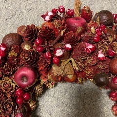 クリスマスリース　赤　ゴールド　の画像