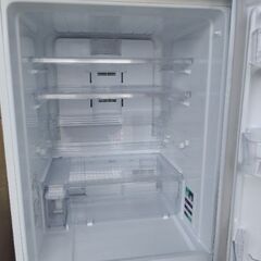 2020年　定価15万　超極上美品　ガラスボディが美しい 冷蔵庫　プラズマクラスター搭載　自動製氷機　冷蔵庫の画像