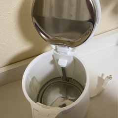 ニトリ　電気ポットの画像