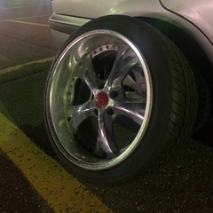 アミスタッド Vファイブ 18インチ 4本 の画像