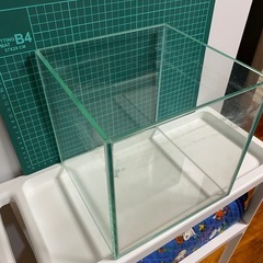 水槽　キューブ　２０センチ　　の画像
