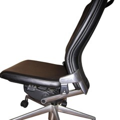 UCHIDA Pulse 革の画像