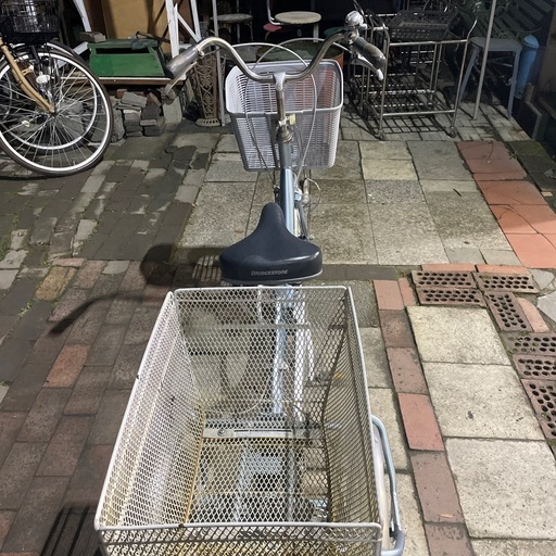 【5718】大人三輪車　ブリヂストン　前18・後16インチ　28,100円（防犯・税込）