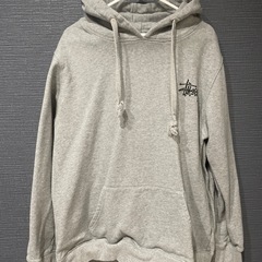 格安 STUSSY パーカーの画像