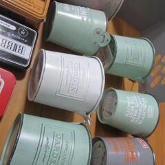 🍊アンティーク缶大量出品の画像