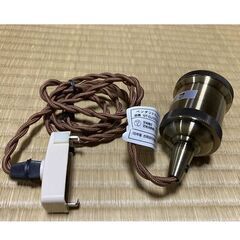 共同照明　ペンダントライト2つ　と　LEDランプ　1つの画像