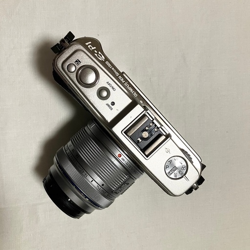 良品！本日27日18〜20時受渡し　動作確認済み　オリンパス　E-P１　14-24mmレンズ付き OLYMPUS
