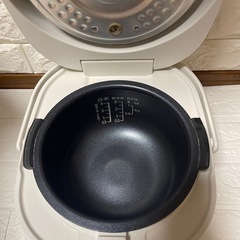 SHARP 炊飯器の画像
