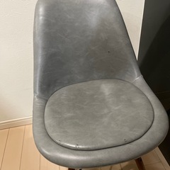 ダイニングチェア　グレー　1脚　椅子　スツールの画像