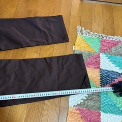 supremeパンツの画像