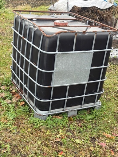 貯水タンク雨水タンク農業用　1000Lタンク