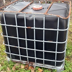 貯水タンク雨水タンク給水タンク
　1000Lタンクの画像