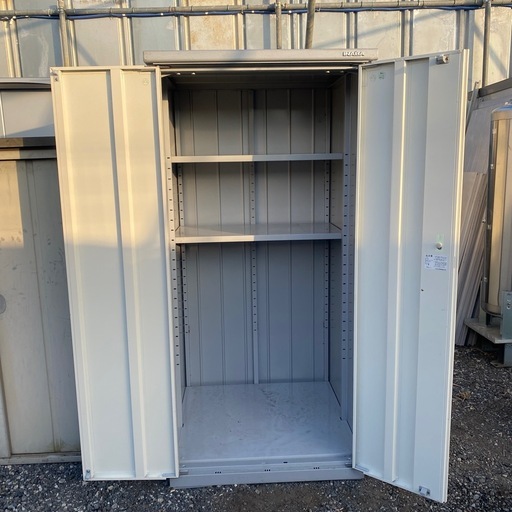 美品　イナバ物置