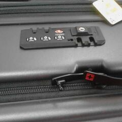 コストコ商品番号　65236　スイスミリタリー SM-C318 18in スーツケース 42L　A17455の画像