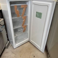 YAMADA ノンフロン冷凍庫 YRT-C15B1の画像