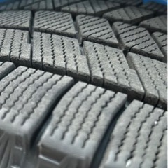 BRIDGESTONE BLIZZAK VRX3 185/65R15 冬用タイヤの画像