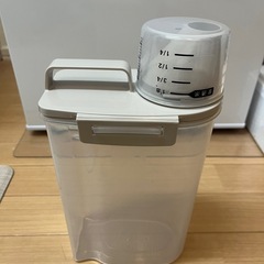 【11/29.30限定】ニトリ　冷蔵庫米びつ　2kgの画像