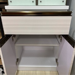 【引き取り】食器棚の画像