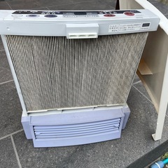 セラミックファンヒーターの画像