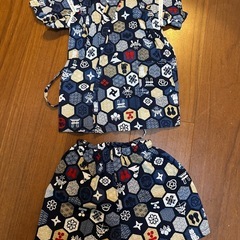お譲りします。100cm男の子トップス&αの画像