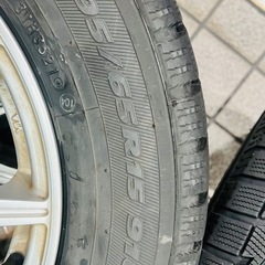 スタットレスタイヤオイル付き195/65R15の画像