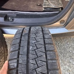 スタットレスタイヤ15インチの画像