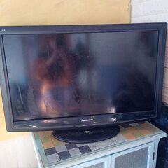 テレビ　2台の画像