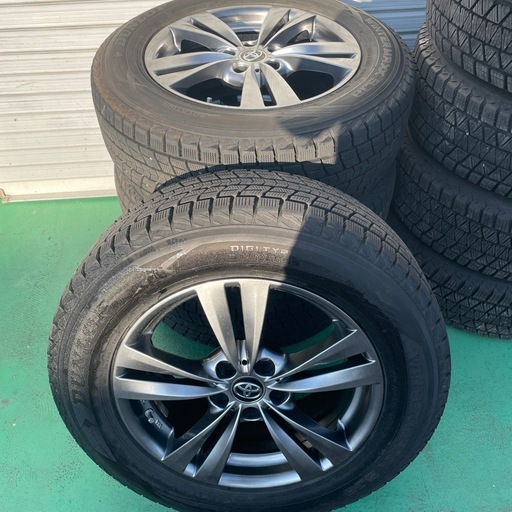 トヨタ純正アルミスタッドレス付き