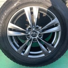 トヨタ純正アルミスタッドレス付きの画像