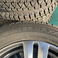 トヨタ純正アルミスタッドレス付きの画像