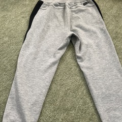 キッズスウェットズボン130センチの画像