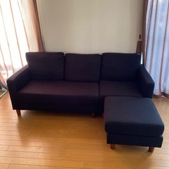 ソファー　黒の画像