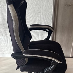 ほぼ新品GTPLAYERゲーミングチェア黒LR002の画像