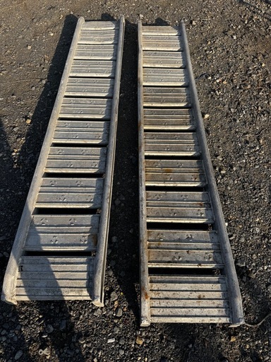 アルミブリッジ