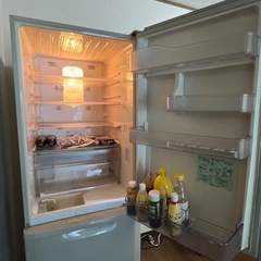 冷蔵庫の画像