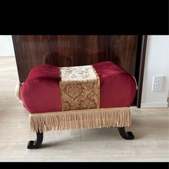 美女と野獣 サルタン スツールの画像