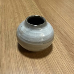 ガラス製花瓶、陶器一輪挿し　4個セットの画像