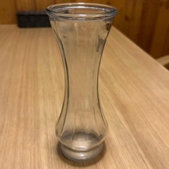 ガラス製花瓶、陶器一輪挿し　4個セットの画像