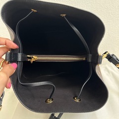 ルイヴィトン　ショルダーバッグ　ネオノエ　モノグラム　レディース　黒の画像