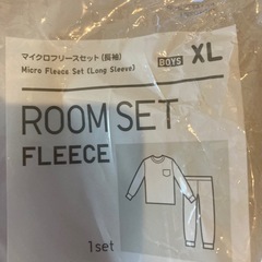 （ユニクロ新品）ネイビー チェック柄 長袖パジャマの画像