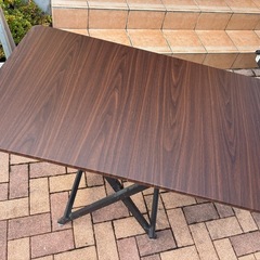 折りたたみダイニングテーブルの画像