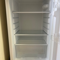 予約済 MAXZEN 冷蔵庫 138L コンパクト 大容量 右開き 2ドア 幅48cm 一人暮らし 冷凍室上側 温度調節 静音 耐熱板 省スペース 白 ホワイト JR138ML01 マクスゼンの画像