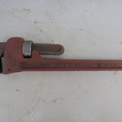 パイプレンチ他工具の画像