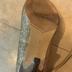 axes アクシーズ　ゴールド グリッター パンプスLの画像