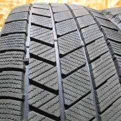 A4833 225/45R18 4本SET 18インチ スタッドレス ブリジストン VRX3 24年製 溝あり クラウン等にの画像