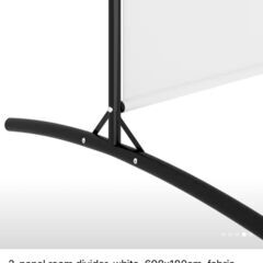 白のルームディバイダー。サイズ：698cm × 180cm（布製）。2枚セットで、合計14m × 1.8mの画像