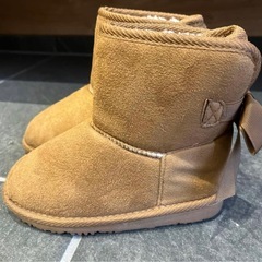 プティマイン　リボンムートンブーツ　16cmの画像