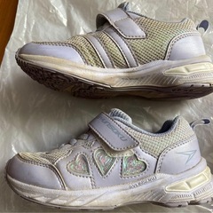 女の子　スニーカー　7足セット　まとめ売りの画像