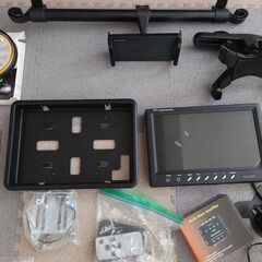 カー用品　モニタ　ケーブル　ライト　もろもろ　一式　の画像