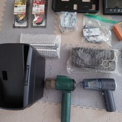 カー用品　モニタ　ケーブル　ライト　もろもろ　一式　の画像